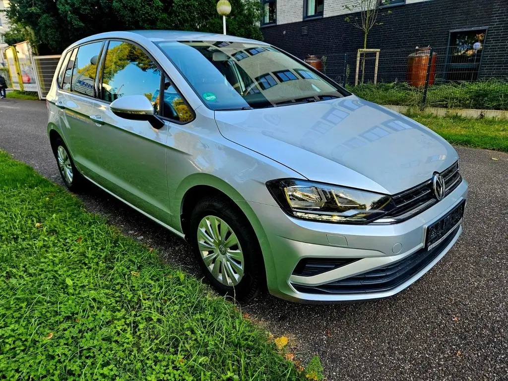 Photo 1 : Volkswagen Golf 2020 Petrol