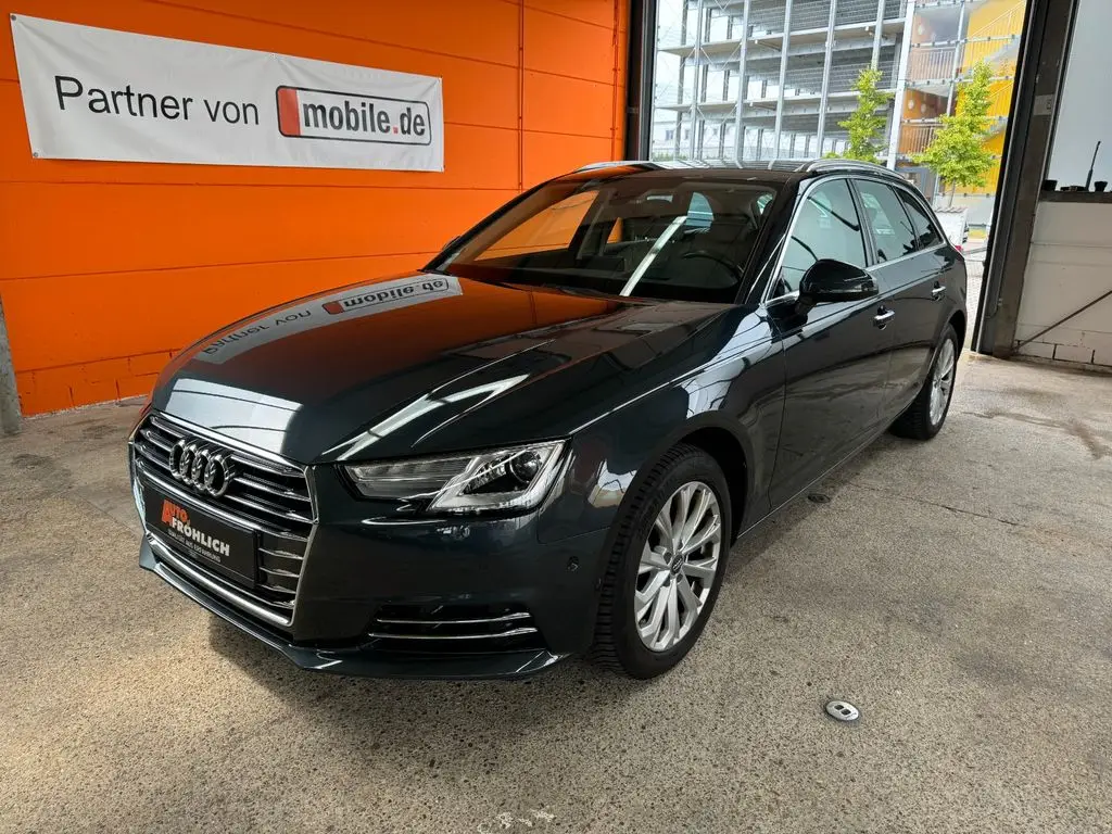 Photo 1 : Audi A4 2016 Diesel