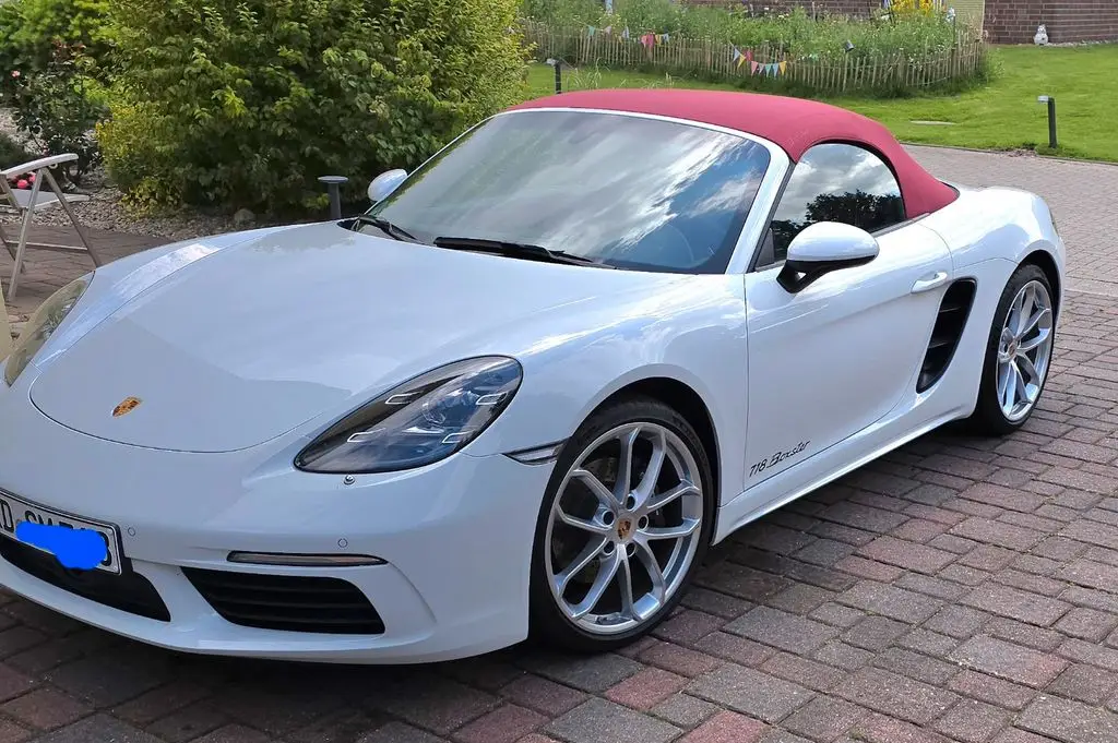 Photo 1 : Porsche Boxster 2023 Essence