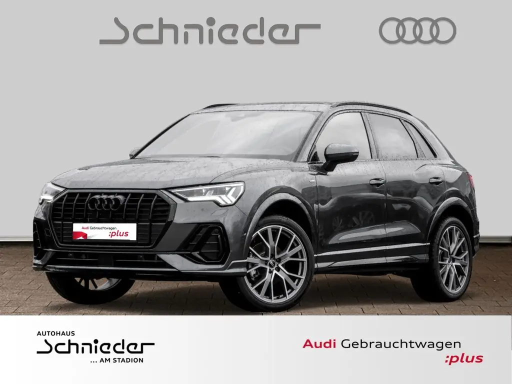 Photo 1 : Audi Q3 2024 Essence