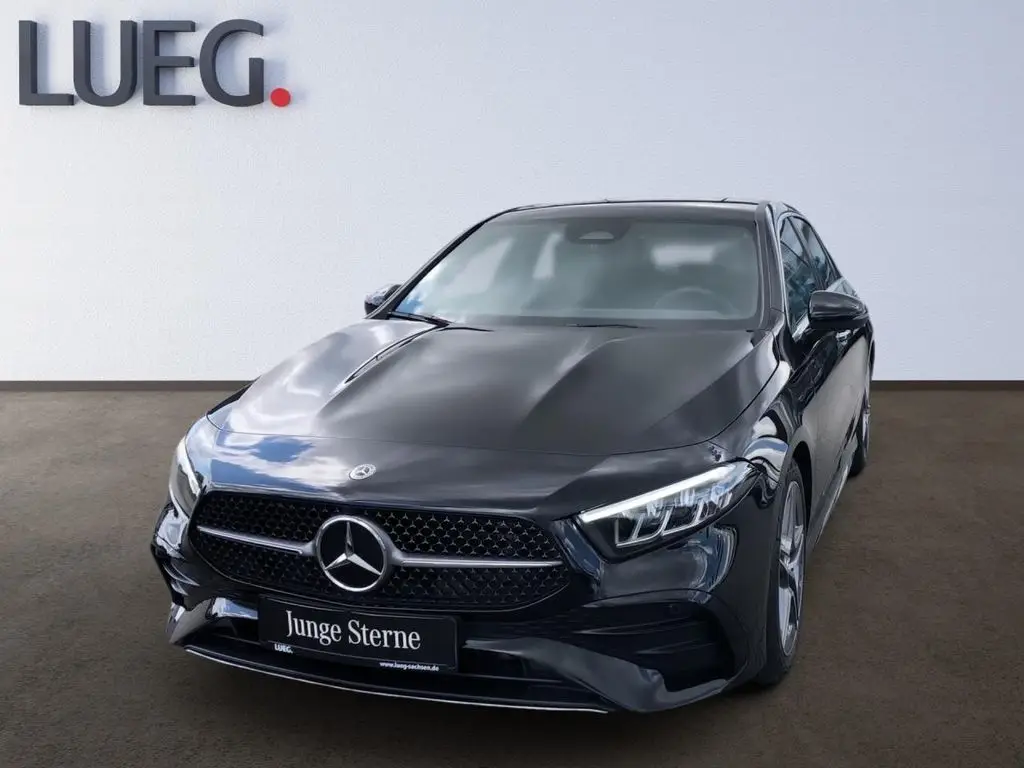 Photo 1 : Mercedes-benz Classe A 2023 Essence