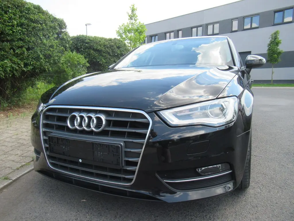 Photo 1 : Audi A3 2015 Essence