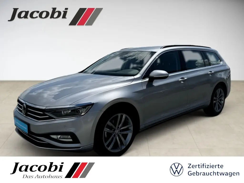 Photo 1 : Volkswagen Passat 2023 Essence