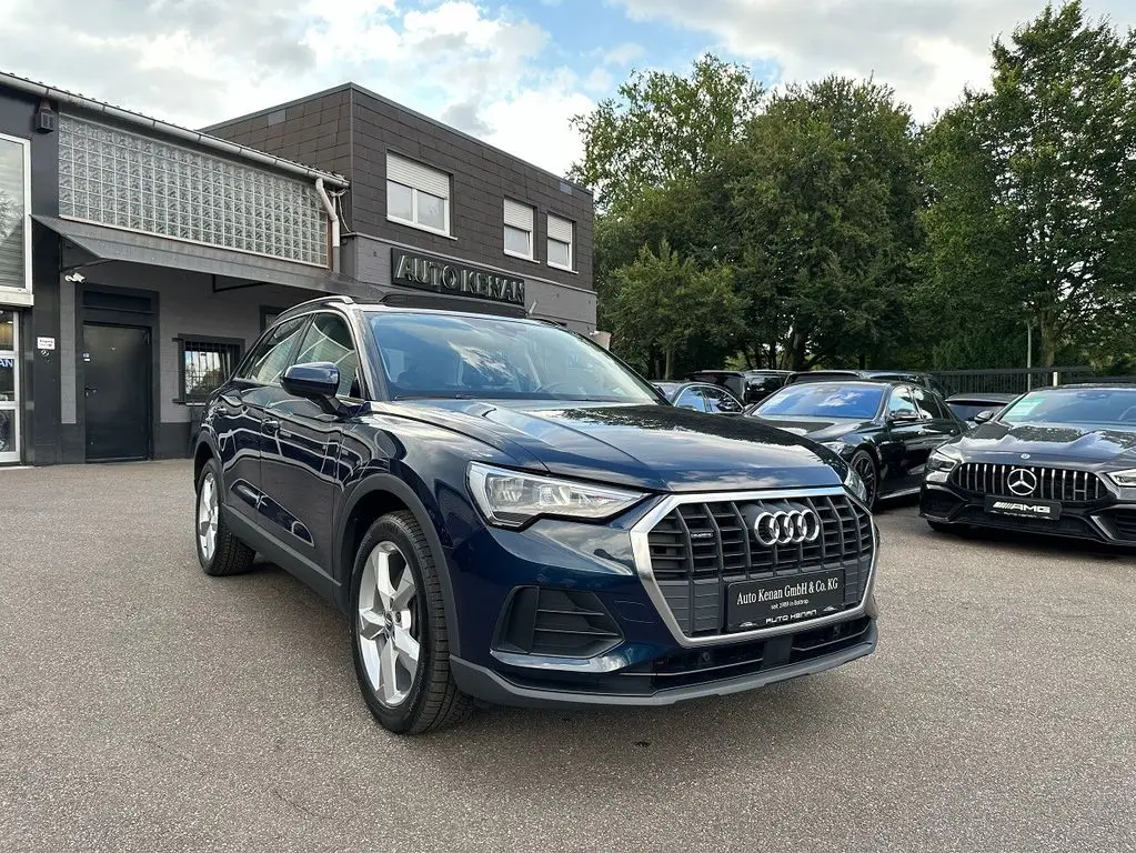 Photo 1 : Audi Q3 2019 Petrol