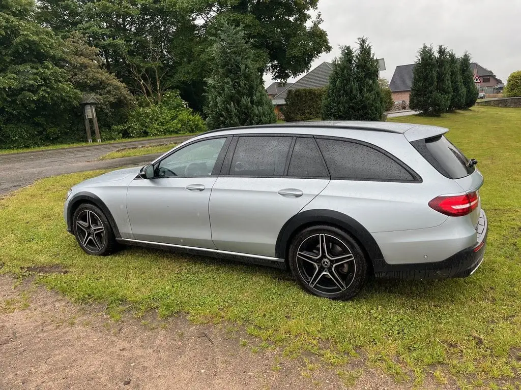 Photo 1 : Mercedes-benz Classe E 2022 Diesel