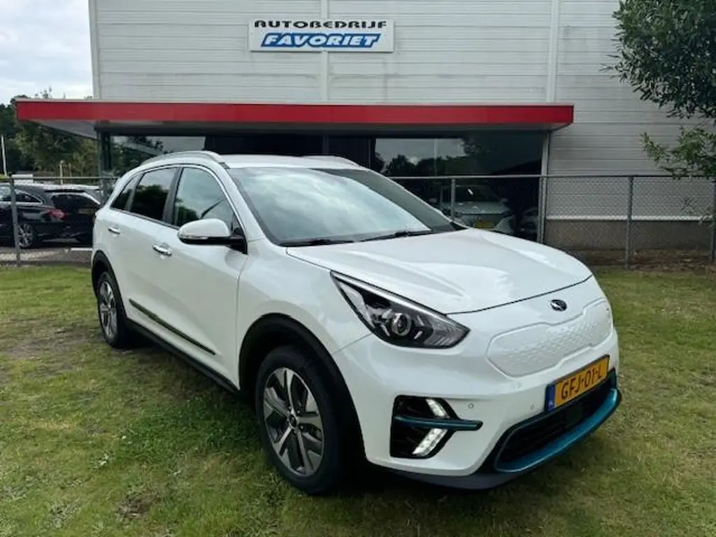 Photo 1 : Kia Niro 2021 Non renseigné