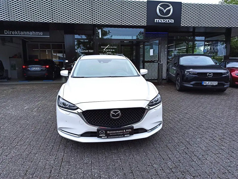 Photo 1 : Mazda 6 2022 Petrol