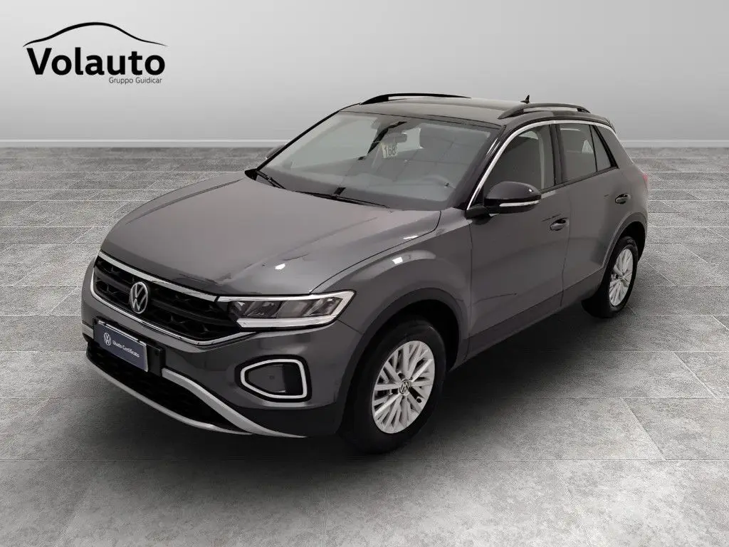 Photo 1 : Volkswagen T-roc 2023 Essence