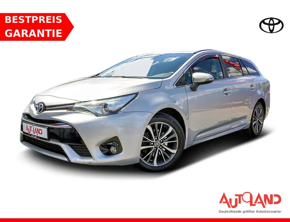 Photo 1 : Toyota Avensis 2016 Essence