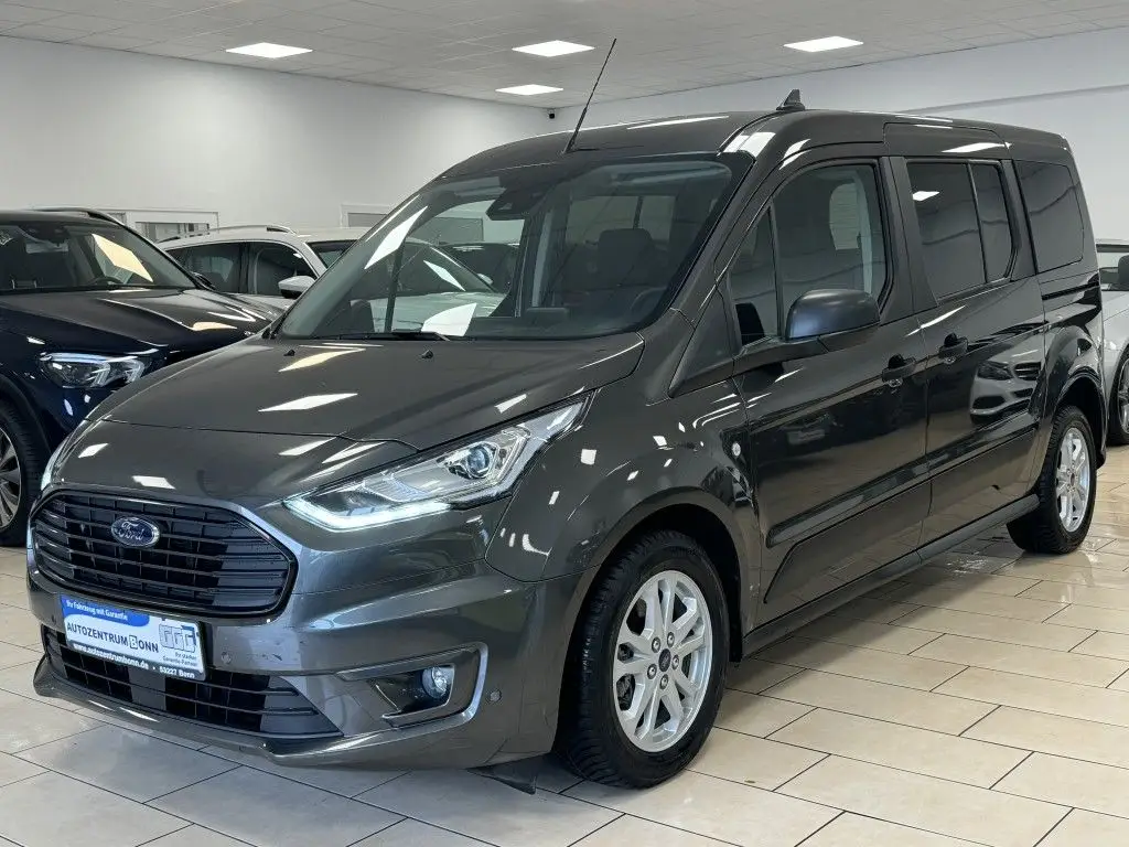 Photo 1 : Ford Grand Tourneo 2021 Diesel