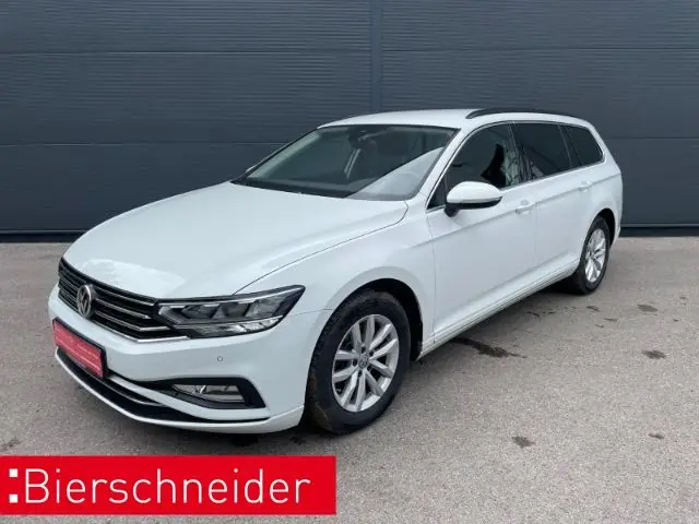 Photo 1 : Volkswagen Passat 2020 Essence