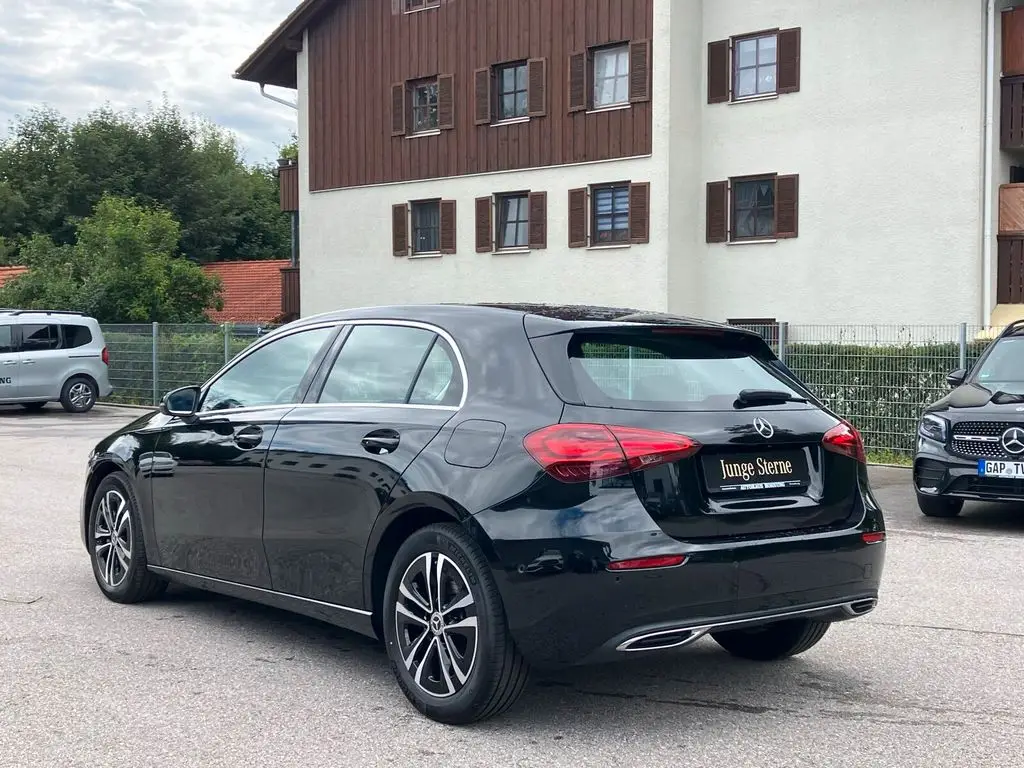 Photo 1 : Mercedes-benz Classe A 2023 Petrol