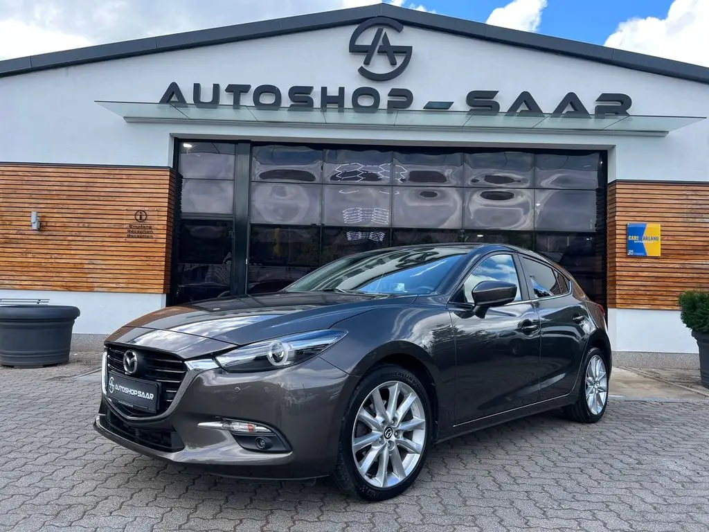 Photo 1 : Mazda 3 2018 Essence