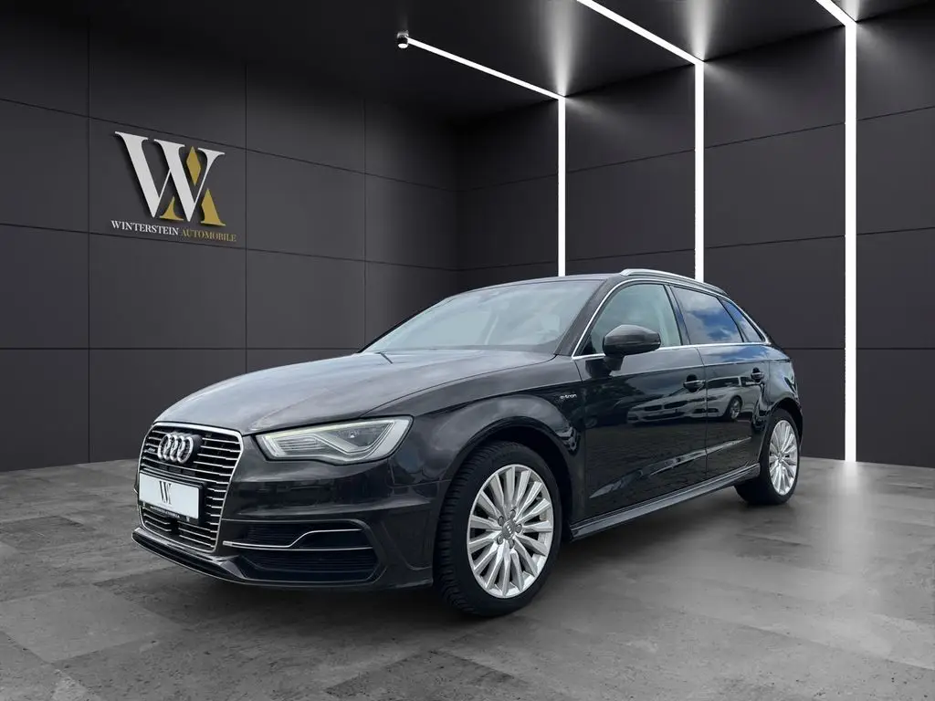 Photo 1 : Audi A3 2016 Hybride