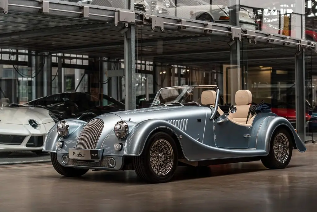 Photo 1 : Morgan Plus 4 2022 Petrol