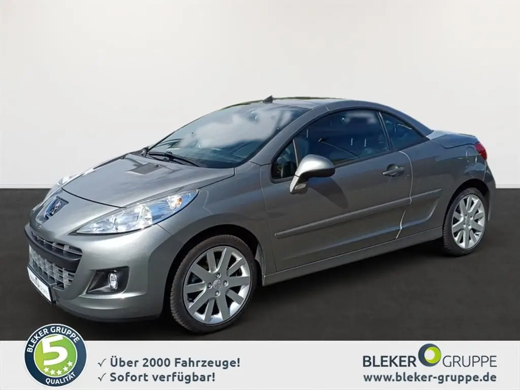 Photo 1 : Peugeot 207 2015 Essence