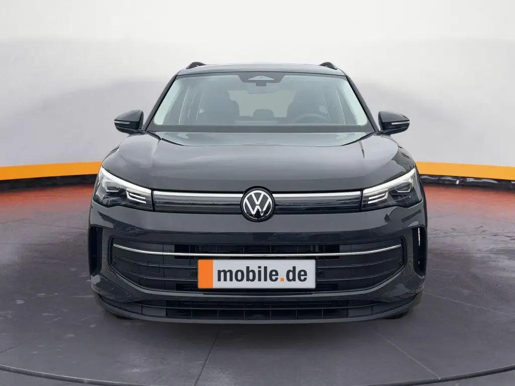 Photo 1 : Volkswagen Tiguan 2024 Essence