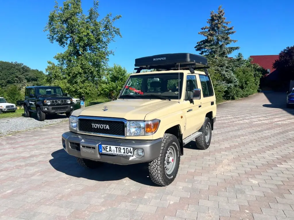 Photo 1 : Toyota Land Cruiser 2023 Petrol