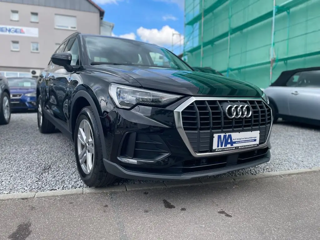 Photo 1 : Audi Q3 2022 Hybride