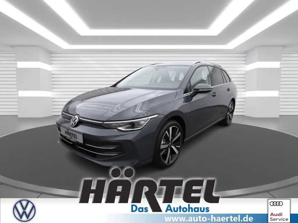 Photo 1 : Volkswagen Golf 2024 Essence