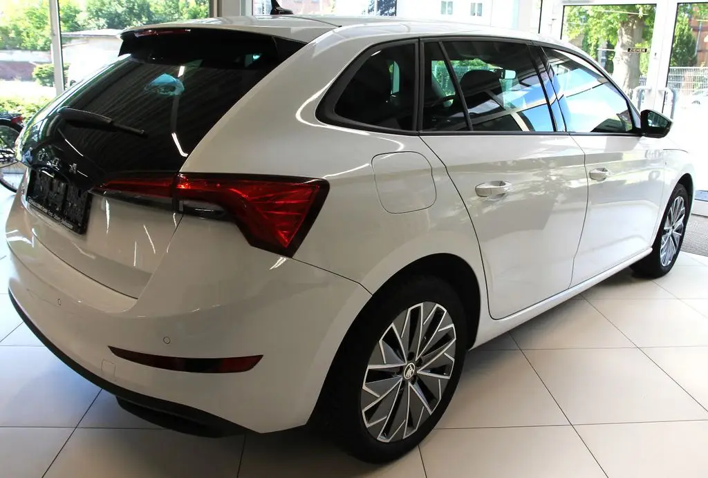 Photo 1 : Skoda Scala 2022 Petrol