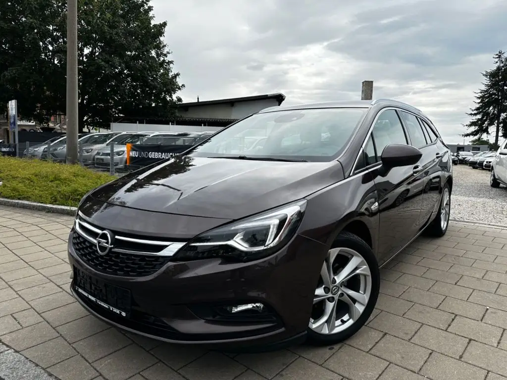 Photo 1 : Opel Astra 2018 Petrol