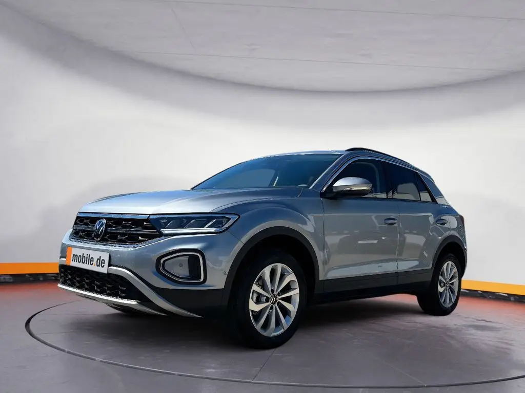 Photo 1 : Volkswagen T-roc 2024 Petrol