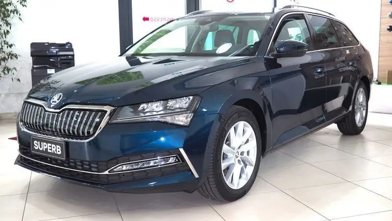 Photo 1 : Skoda Superb 2023 Hybride