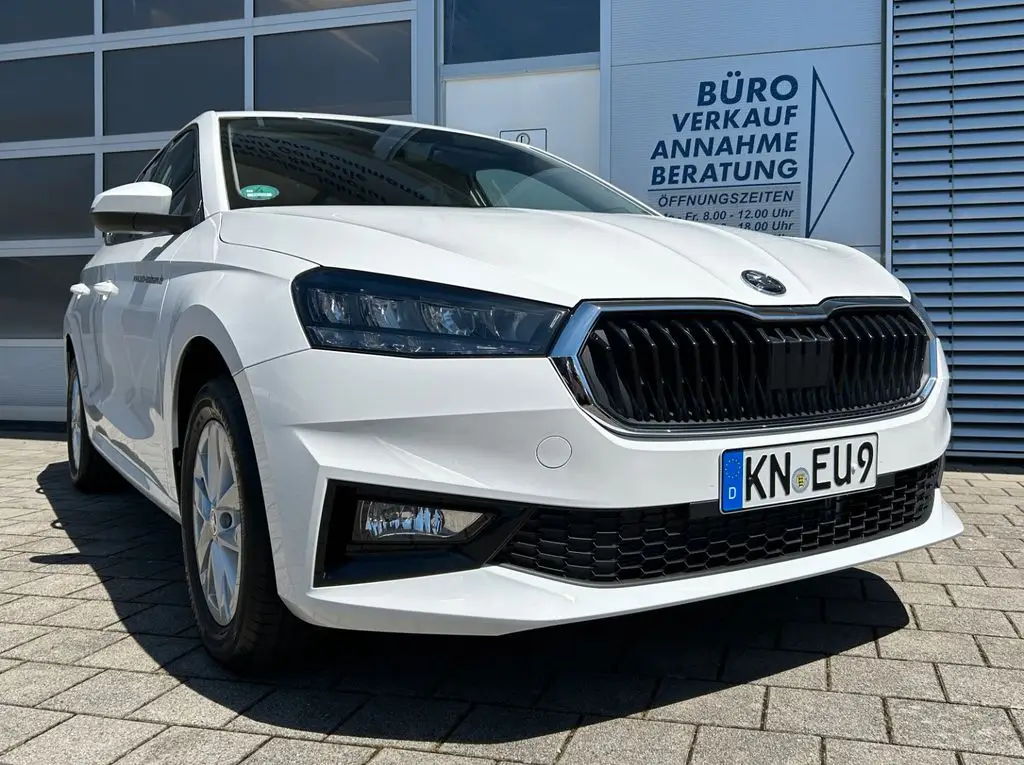 Photo 1 : Skoda Fabia 2024 Petrol