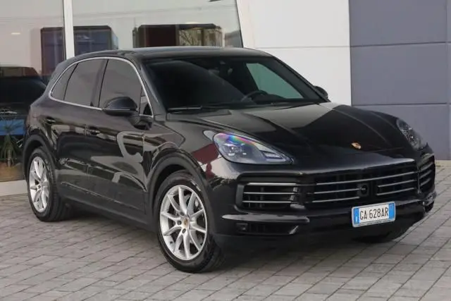 Photo 1 : Porsche Cayenne 2020 Petrol