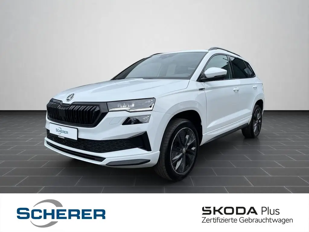 Photo 1 : Skoda Karoq 2023 Essence