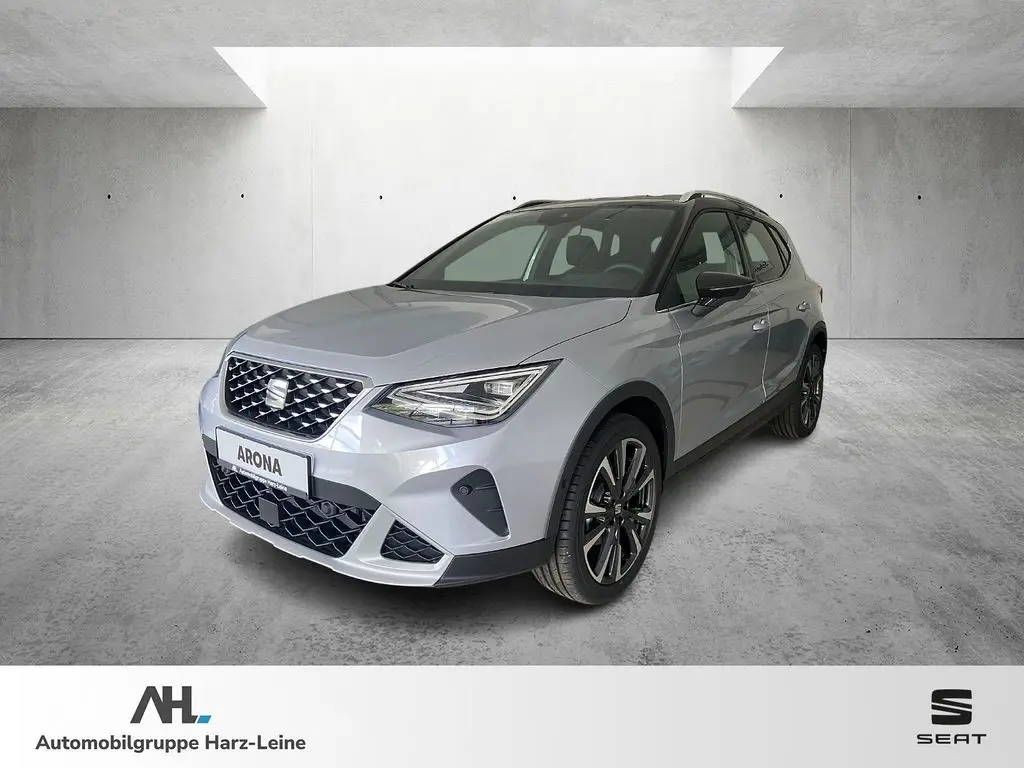 Photo 1 : Seat Arona 2024 Petrol