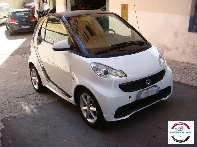 Photo 1 : Smart Fortwo 2015 Petrol