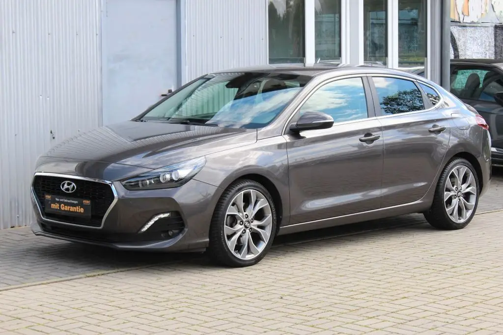 Photo 1 : Hyundai I30 2018 Petrol