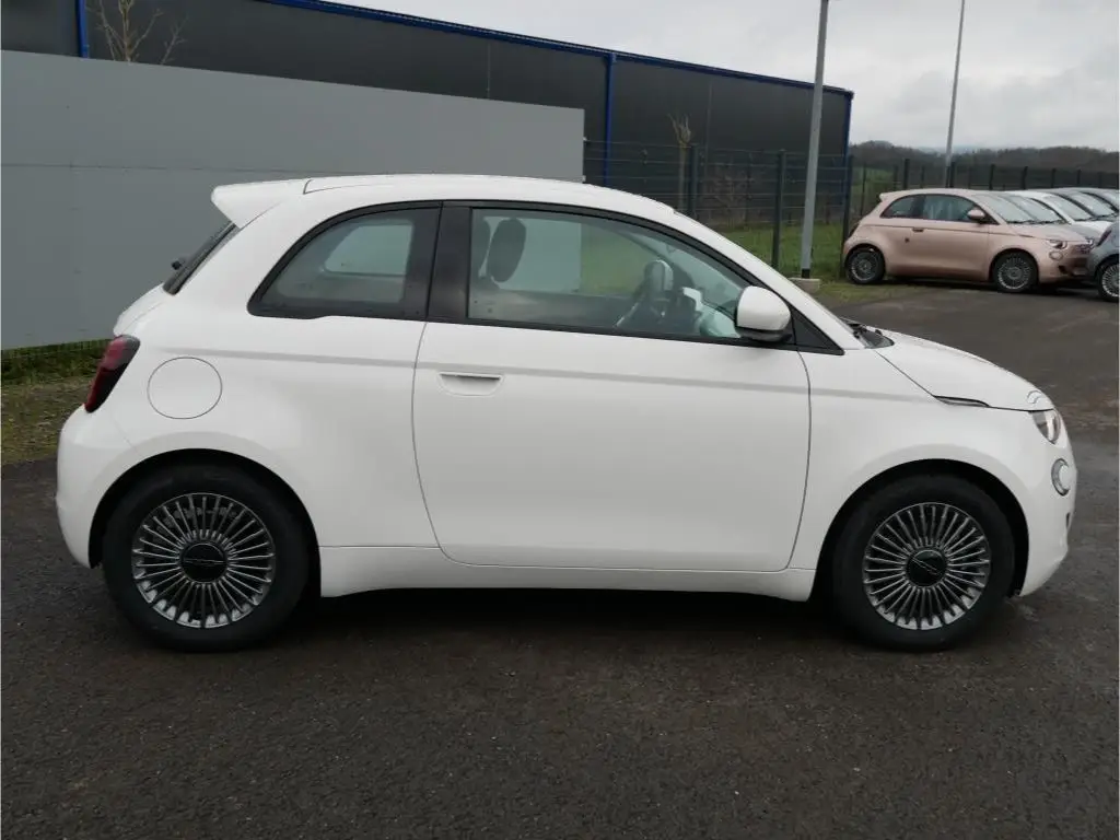 Photo 1 : Fiat 500 2022 Not specified