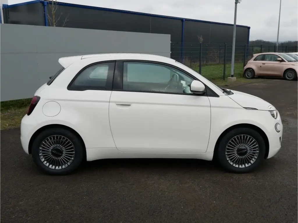 Photo 1 : Fiat 500 2022 Non renseigné