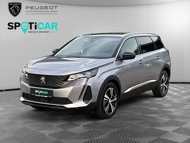 Photo 1 : Peugeot 5008 2024 Petrol