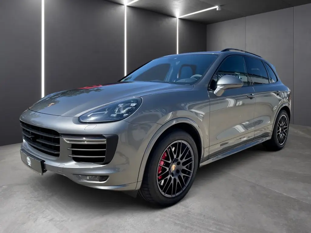 Photo 1 : Porsche Cayenne 2015 Petrol