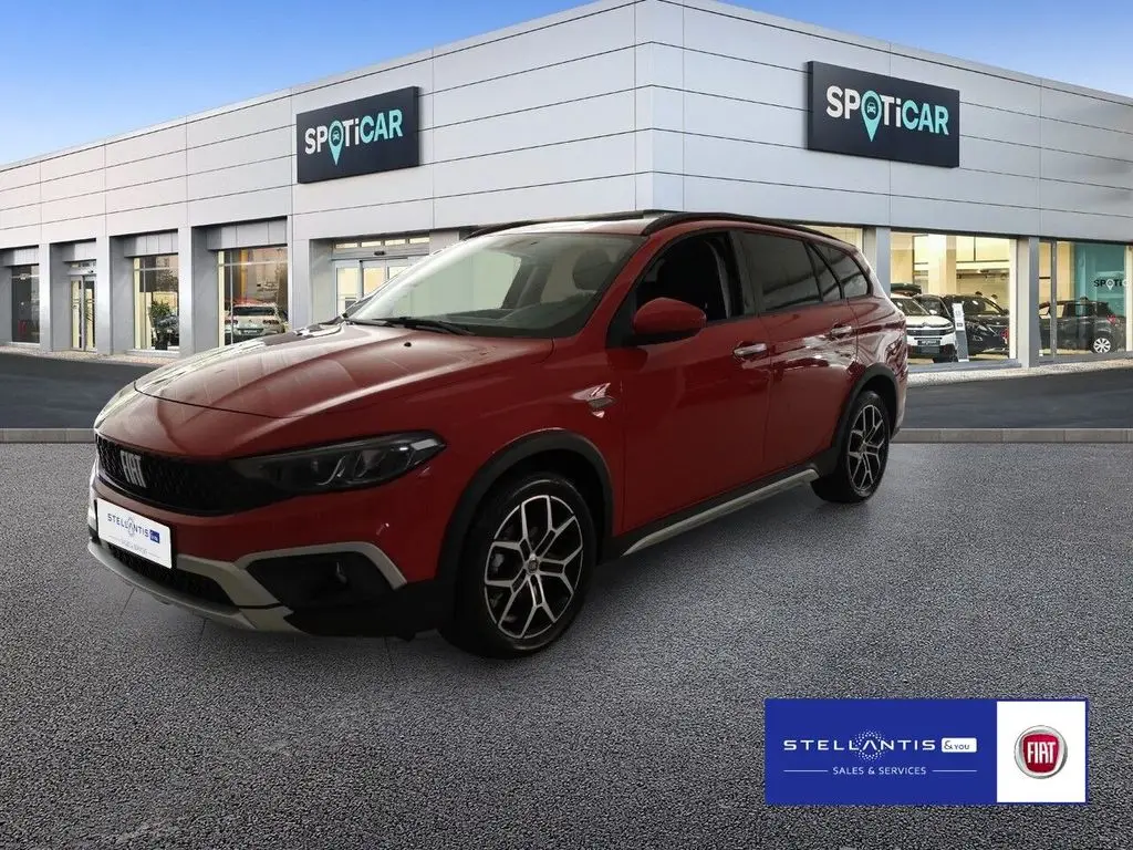 Photo 1 : Fiat Tipo 2024 Petrol