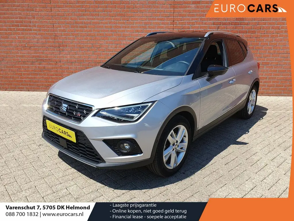 Photo 1 : Seat Arona 2021 Petrol