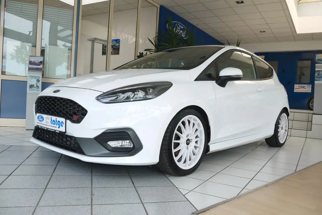 Photo 1 : Ford Fiesta 2019 Petrol