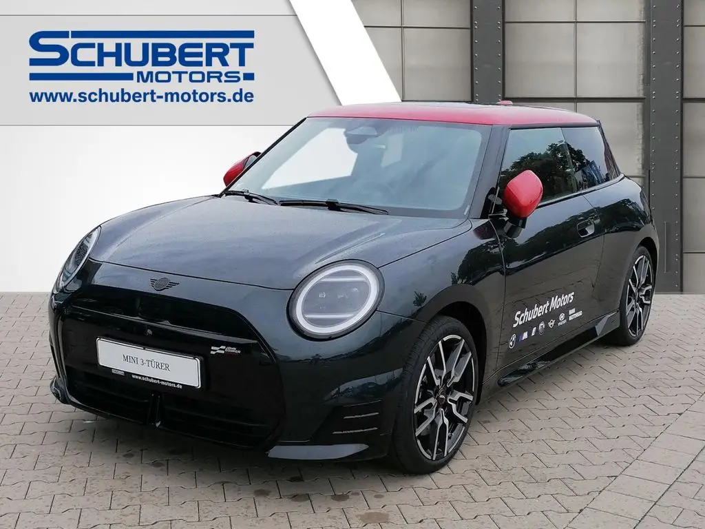 Photo 1 : Mini Cooper 2024 Non renseigné