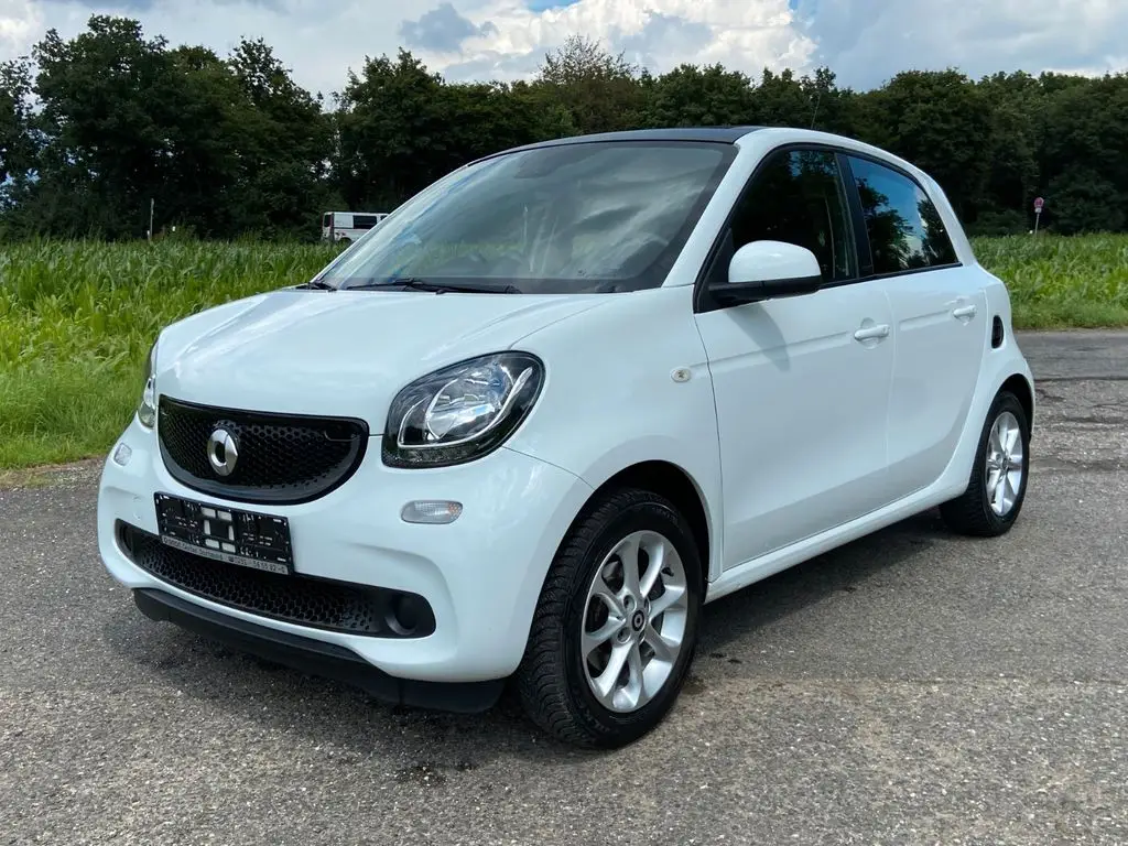 Photo 1 : Smart Forfour 2017 Petrol