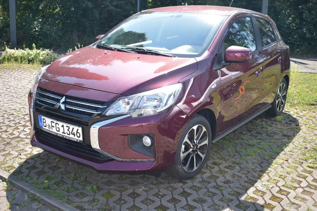 Photo 1 : Mitsubishi Space Star 2024 Petrol