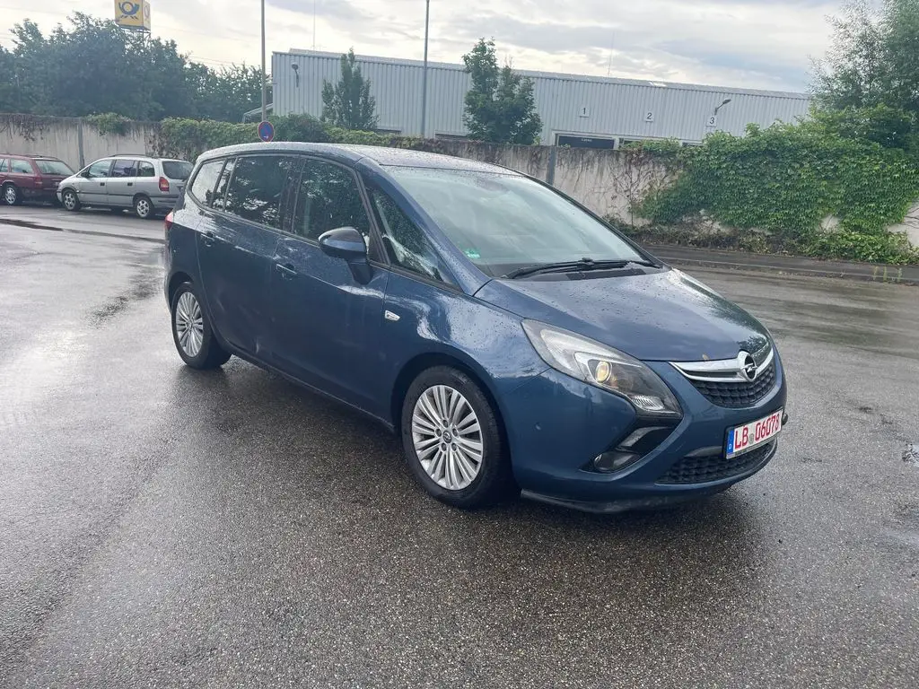 Photo 1 : Opel Zafira 2016 Petrol