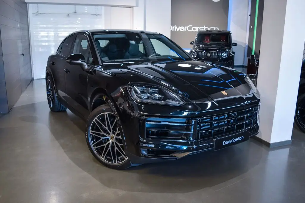 Photo 1 : Porsche Cayenne 2024 Hybrid