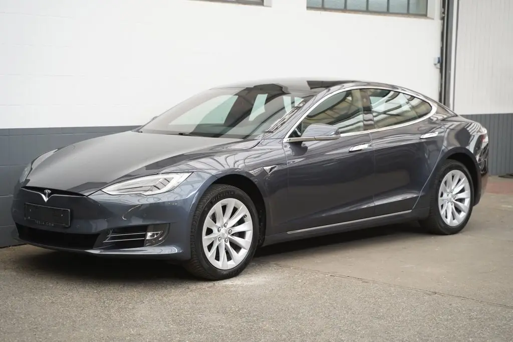 Photo 1 : Tesla Model S 2019 Non renseigné