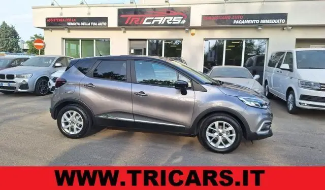 Photo 1 : Renault Captur 2019 Petrol