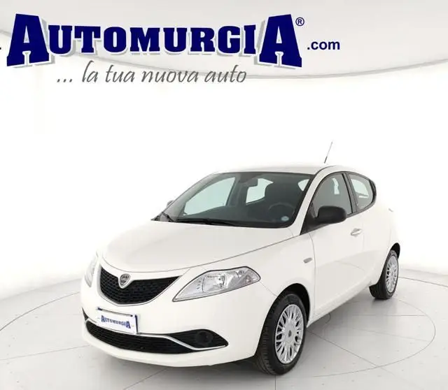 Photo 1 : Lancia Ypsilon 2017 Essence