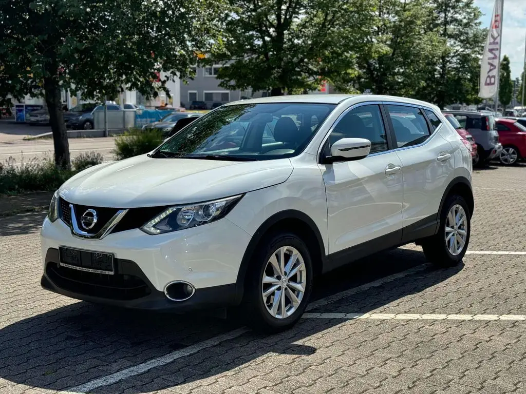 Photo 1 : Nissan Qashqai 2016 Petrol